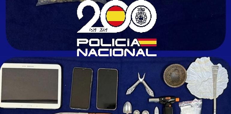La Policía Nacional desmantela dos narcopisos en Avilés gracias a la colaboración vecinal