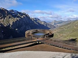El mirador de Asturias que maravilla al mundo: un balcón único para observar osos pardos en libertad