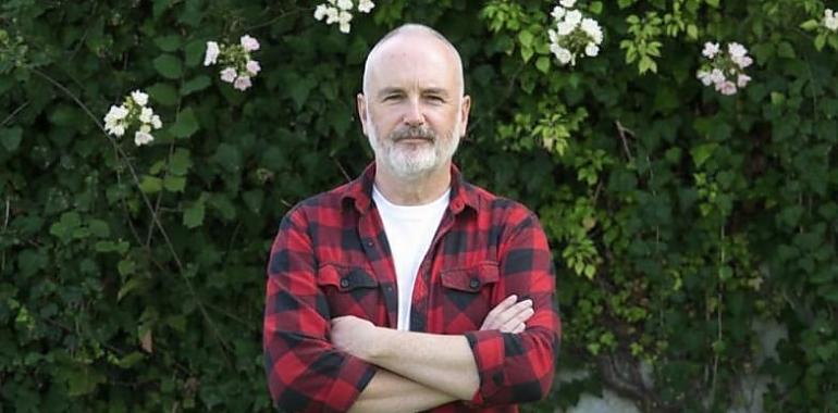 El riosellano Milio Ureta gana el Premio ‘Pachín de Melás’ de teatro en asturiano con una obra sobre identidad e inmigración