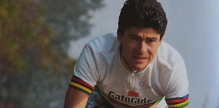 Gianni Bugno recibirá la insignia de oro de los exciclistas asturianos en la gala anual de Llanera