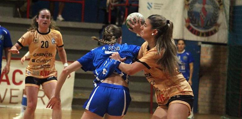 El Lobas Global Atac Oviedo asalta Galicia y firma una victoria de carácter ante el Carballal (26-29)