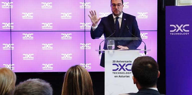 Barbón reivindica la innovación como el nuevo motor industrial de Asturias en el 20º aniversario de DXC en Avilés