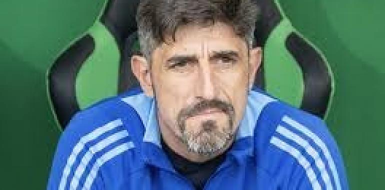 El Real Oviedo rompe su idilio con Paunović: el héroe del ascenso, fuera del banquillo