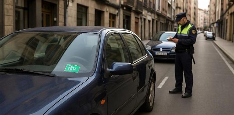 Un juzgado de Oviedo tumba las multas «recaudatorias» por la ITV caducada en coches aparcados