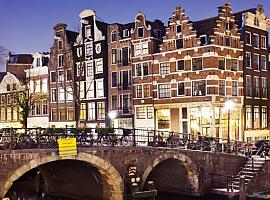 Escápate 4 días a Ámsterdam desde Madrid: canales, arte y libertad por solo 343 €