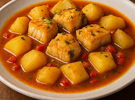 Recetas de una abuela asturiana: Marmitako de merluza a lo donostiarra ("el que nun arriesga, nun almuerza")