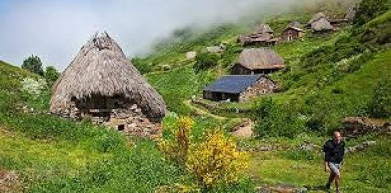 Asturias redobla su compromiso con Somiedo: 1,57 millones para restaurar su paisaje y reforzar la convivencia entre naturaleza y vida rural
