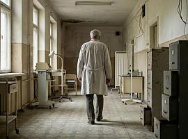 Asturias se queda sin médicos: los concejos donde ir al doctor ya es casi una aventura y pone en jaque al sistema sanitario