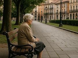 Gijón se hace mayor y más sola: 1.280 nuevos mayores de 65 en un año y más de 9.000 vecinos viviendo solos