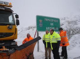 El operativo de vialidad invernal del Principado ya está en pleno funcionamiento