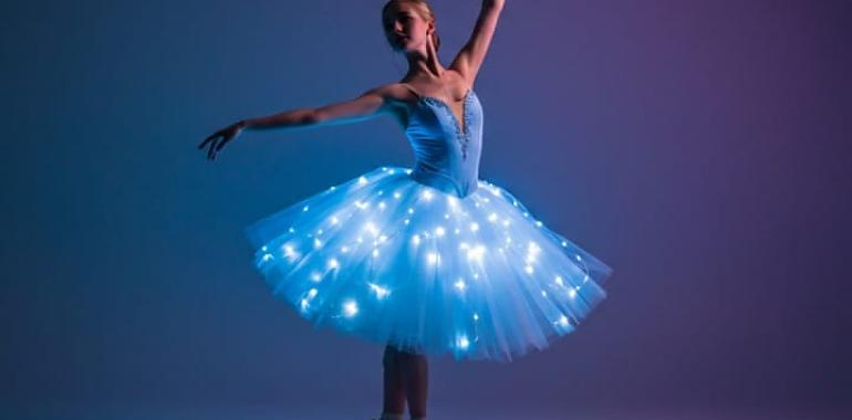 Cenicienta se reinventa: un ballet de luces que convierte el cuento en una experiencia visual inolvidable