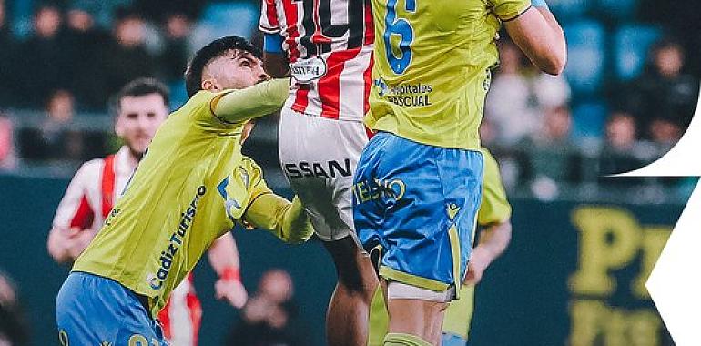 El Sporting cae en Cádiz