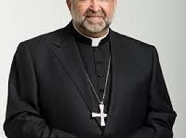 Rebelión en la Iglesia asturiana contra el arzobispo: “Deje de avergonzarnos”