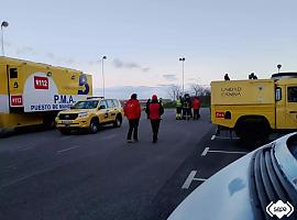 Desaparecida en el espigón al anochecer: gritos en la oscuridad y un amplio operativo por tierra, mar y aire en San Juan de la Arena