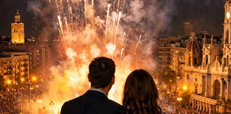 Cena gourmet y balcón VIP en Fallas: la mascletá nocturna de Valencia como nunca la has vivido