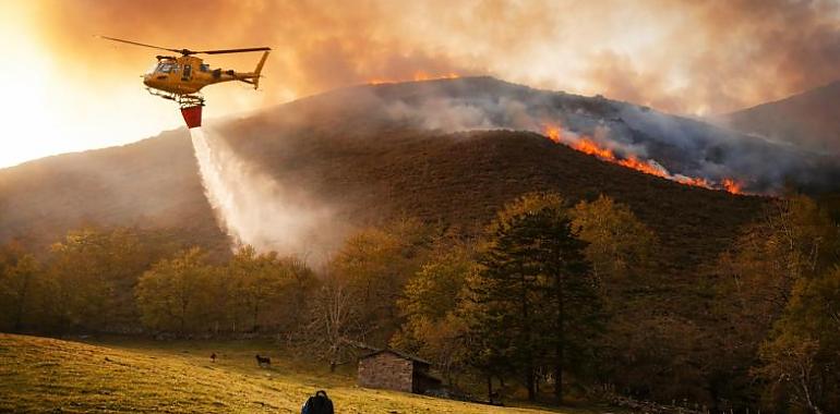 Asturias blinda sus pueblos frente al fuego: un plan pionero para que las comunidades sepan protegerse antes de que lleguen los incendios