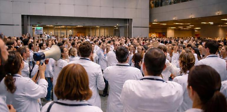 La rebelión de las batas blancas sacude Asturias: médicos en huelga denuncian jornadas «inhumanas» y paralizan cirugías