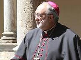 El arzobispo de Oviedo incendia el debate: “suicidio subvencionado”, un bulo y una muerte convertida en campo de batalla