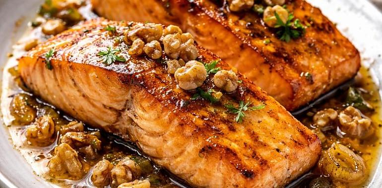 Salmón del Narcea con miel, sidra y nueces… (pa chuparse los deos y cantar un cantarín)