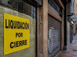 Asturias se queda sin escaparates: el pequeño comercio vive su peor crisis mientras las persianas bajan una tras otra