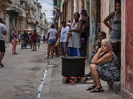 Cuba, la isla que espera la luz: los asturianos que viven entre apagones, colas y miedo a que mañana sea peor