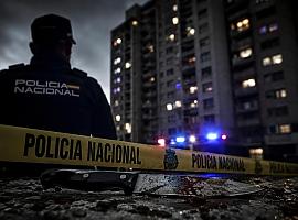 “Nos va a matar a todos”: el oscuro historial del hombre acusado de asesinar a cuchilladas a su hermana y a su cuñado en Oviedo