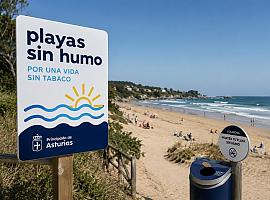 Asturias blinda sus playas contra el humo: 65 arenales se suman a una red que ya cuenta con el respaldo masivo de la ciudadanía