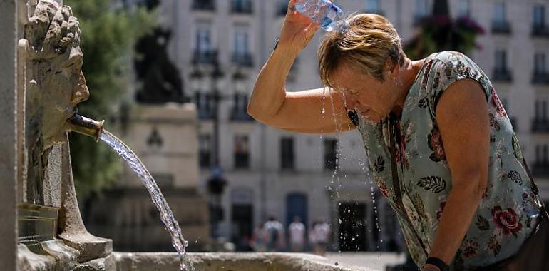 El calor rompe Asturias: 18 muertes atribuibles en una semana de temperaturas históricas y un aviso que ya no admite excusas