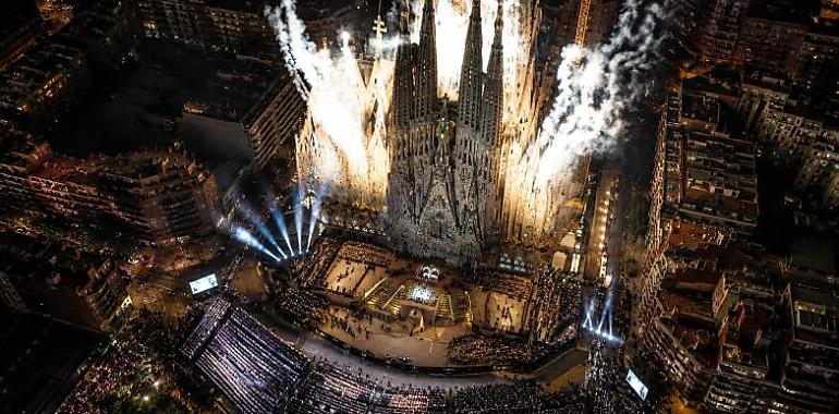 El Papa, Gaudí y la gran pantalla del mundo: Barcelona convierte la bendición de la Sagrada Familia en una operación global de ciudad