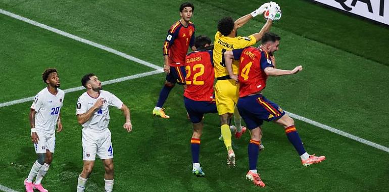 España se atasca ante Cabo Verde y el Mundial se le llena de preguntas demasiado pronto