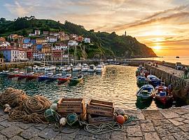 Asturias pone orden en sus puertos: una ley histórica para salvar el alma marinera y abrirlos al futuro