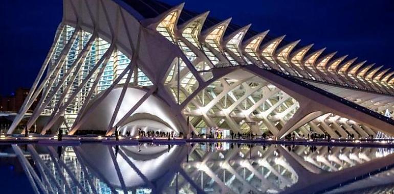 Valencia abre las puertas al asombro: una visita al Museo de las Ciencias para tocar, jugar y entender el mundo