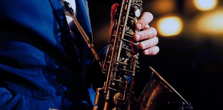 Una noche con Sinatra y Armstrong: The Jazz Room convierte el Café Berlín en un club de jazz de otra época