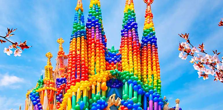 Barcelona se llena de color con Balloon Story, una aventura inmersiva creada con más de 60.000 globos