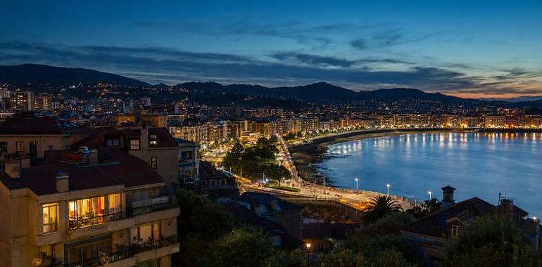 Asturias se perfila como refugio térmico: seguirá por debajo de 25 noches tropicales al año a mediados de siglo