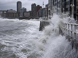La costa asturiana, contra las cuerdas: once puntos críticos y más de un millón gastado tras los temporales