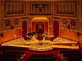 Madrid se ilumina con la música de Ennio Morricone: un concierto entre miles de velas en el Ateneo