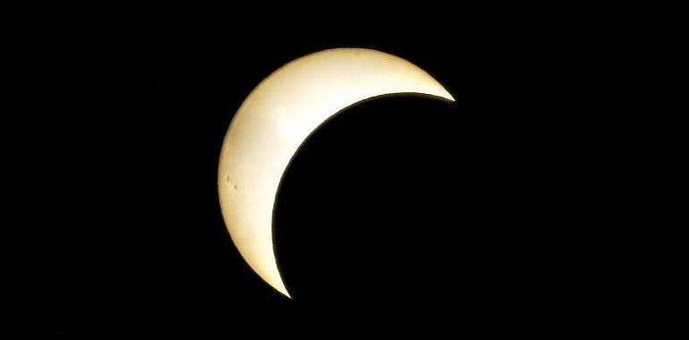 El eclipse dispara la vigilancia en Asturias: Policía Nacional y servicios de emergencia preparan un dispositivo extraordinario
