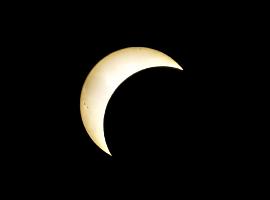 El eclipse dispara la vigilancia en Asturias: Policía Nacional y servicios de emergencia preparan un dispositivo extraordinario