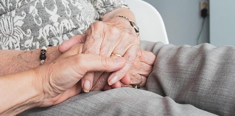 El absentismo preocupa al sector de los cuidados en Asturias por su impacto sobre la atención a las personas mayores