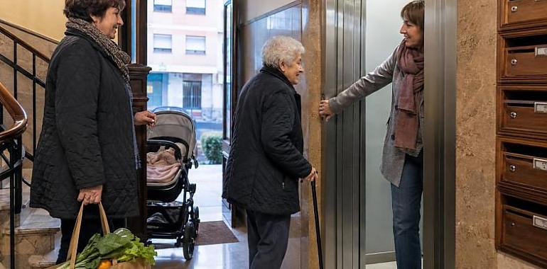 180 edificios de Asturias podrán estrenar ascensor: 16 millones para que miles de vecinos dejen atrás las escaleras