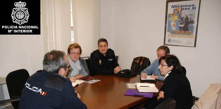 La Policía Nacional aumenta sus intervenciones para prevenir delitos en la Tenderina