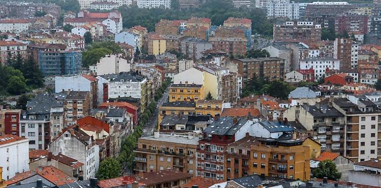 La demanda exterior aprieta la vivienda asturiana: uno de cada cuatro compradores vive fuera de la región
