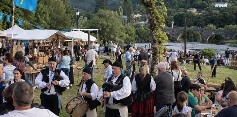 San Tirso de Abres se convierte hoy en la capital sentimental de Asturias: esta es la fiesta que te espera desde el mediodía hasta la noche