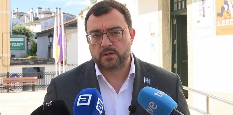 Barbón abre una nueva etapa para Asturias: más autogobierno y un pacto frente a la vivienda, las listas de espera y el Huerna
