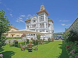 Dormir frente al Cantábrico en una joya indiana: Villa Rosario, el palacete de Ribadesella que convierte una noche en un pequeño viaje en el tiempo