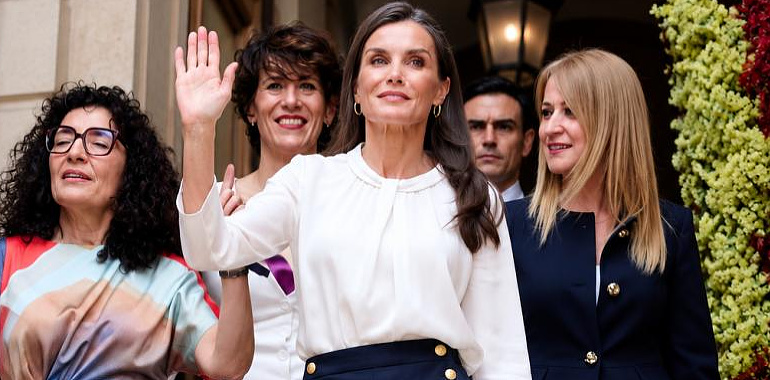 Letizia vuelve a su colegio 40 años después y se encuentra una escuela completamente distinta