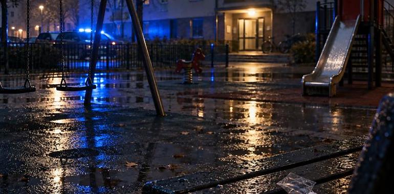 Un piso a 50 metros de un parque infantil: cae en Avilés un punto de droga que vendía presuntamente a menores de 15 años