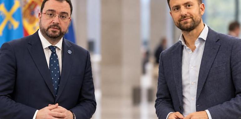Queipo lleva a América su apuesta por una «Asturias Global» mientras Barbón centra su gira en el voto exterior