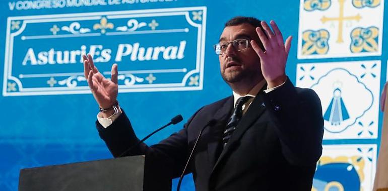 Barbón reivindica el voto exterior en Buenos Aires a 53 días de las generales y con 2027 ya en el horizonte